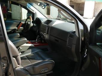 2004 Infiniti QX56 Photos
