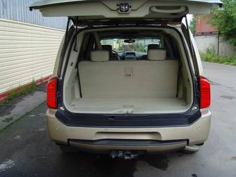 2004 Infiniti QX56 Pictures