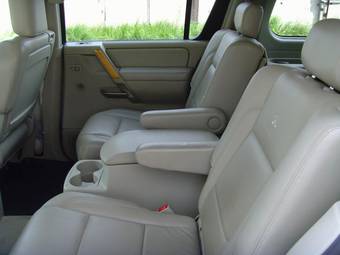 2004 Infiniti QX56 Photos
