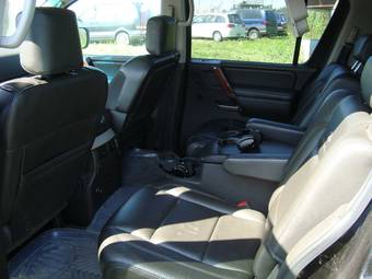 2004 Infiniti QX56 Pictures