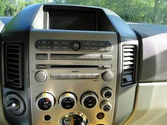 2004 Infiniti QX56 Pictures