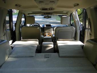 2004 Infiniti QX56 Images