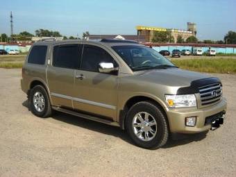 2004 Infiniti QX56 Photos