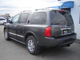 2004 Infiniti QX56 Photos