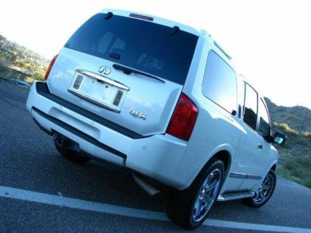 2005 Infiniti QX56