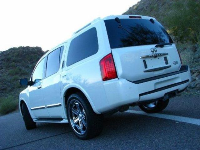 2005 Infiniti QX56