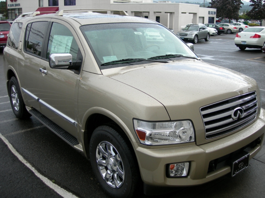 2005 Infiniti QX56 Photos