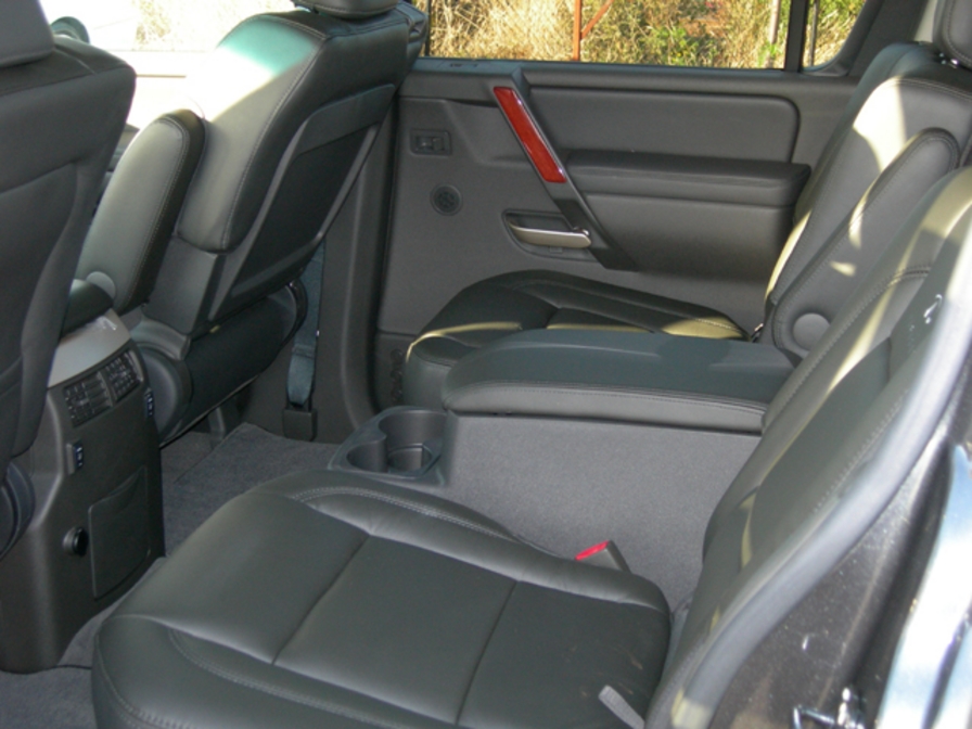 2005 Infiniti QX56 Wallpapers