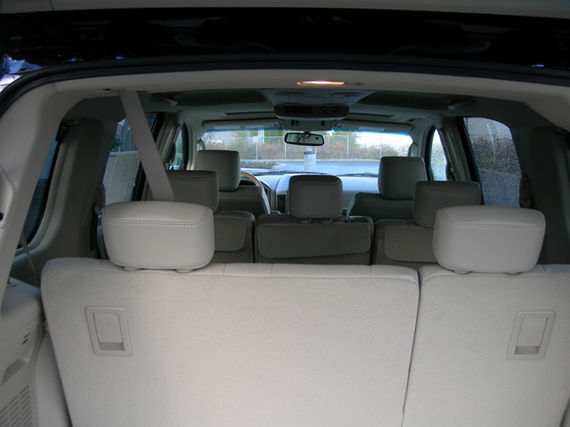 2005 Infiniti QX56 Pictures