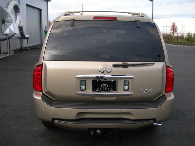 2005 Infiniti QX56 Photos