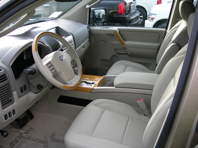 2005 Infiniti QX56 Wallpapers