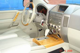 2005 Infiniti QX56 Photos