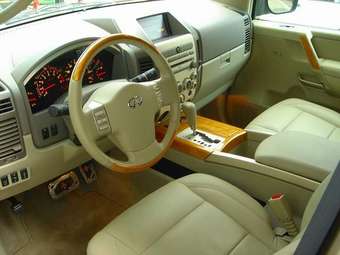 2005 Infiniti QX56 Pictures