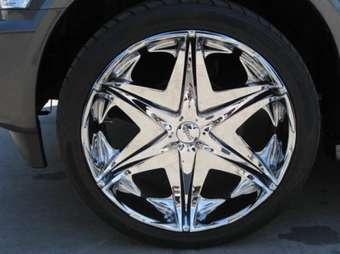 2005 Infiniti QX56 Photos
