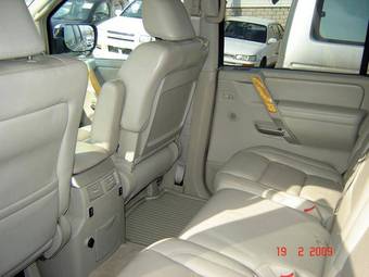 2005 Infiniti QX56 Wallpapers