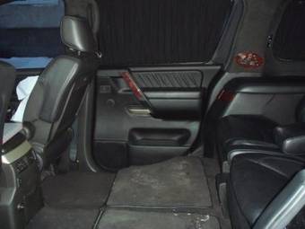 2005 Infiniti QX56 Images