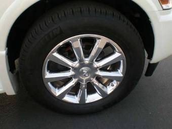 2005 Infiniti QX56 Pictures