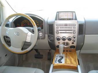 2005 Infiniti QX56 Photos