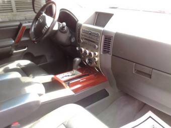 2005 Infiniti QX56 Photos