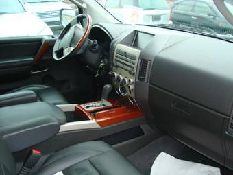 2005 Infiniti QX56 Photos