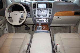 2009 Infiniti QX56 Photos