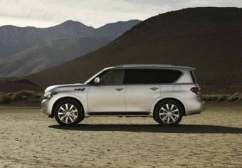 2010 Infiniti QX56 Photos