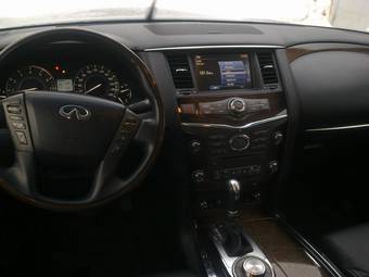 2010 Infiniti QX56 Wallpapers