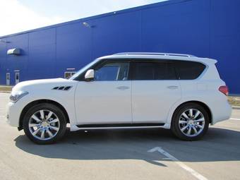 2010 Infiniti QX56 Pictures