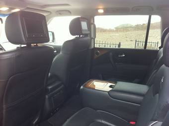 2011 Infiniti QX56 Pictures