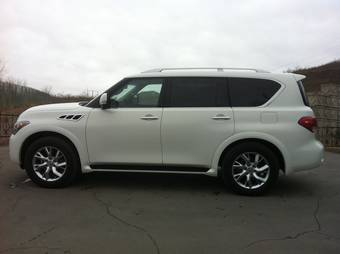2011 Infiniti QX56 Wallpapers
