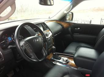 2011 Infiniti QX56 Pics