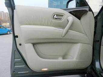 2011 Infiniti QX56 Images