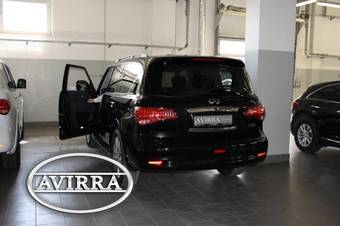 2012 Infiniti QX56 Pics