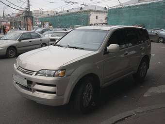 2002 Isuzu Axiom Photos