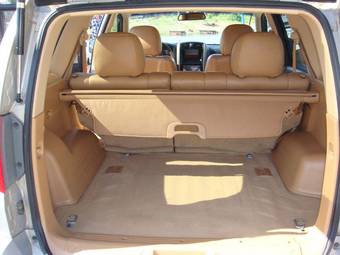2002 Isuzu Axiom Photos
