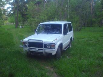 1982 Isuzu Bighorn Pictures