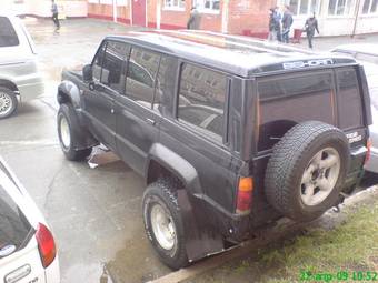 1990 Isuzu Bighorn Photos