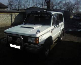 1991 Isuzu Bighorn Pictures