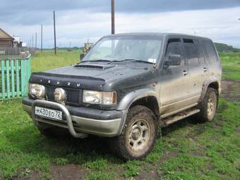 1992 Isuzu Bighorn Pictures