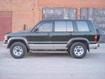 1992 Isuzu Bighorn Pictures