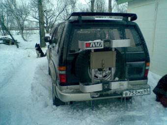 1993 Isuzu Bighorn Pictures