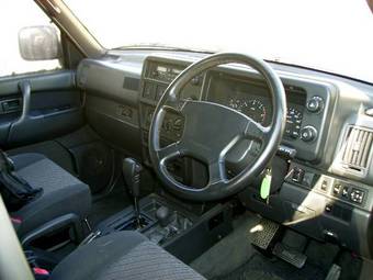 1993 Isuzu Bighorn Photos