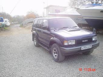 1993 Isuzu Bighorn Photos