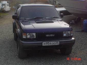 1993 Isuzu Bighorn Images