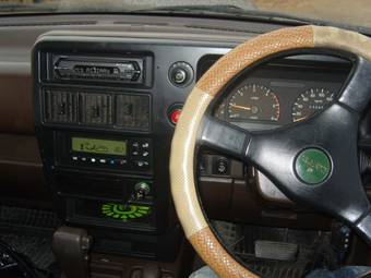 1993 Isuzu Bighorn Photos