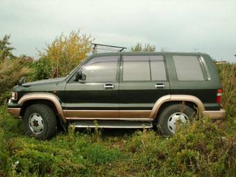 1993 Isuzu Bighorn Photos