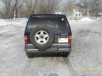 1994 Isuzu Bighorn Pics