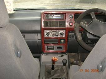 1994 Isuzu Bighorn Photos