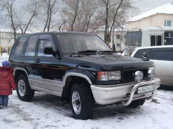 1994 Isuzu Bighorn Pictures