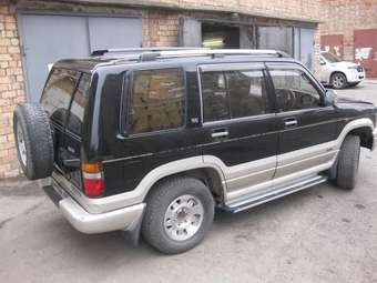1995 Isuzu Bighorn Pictures